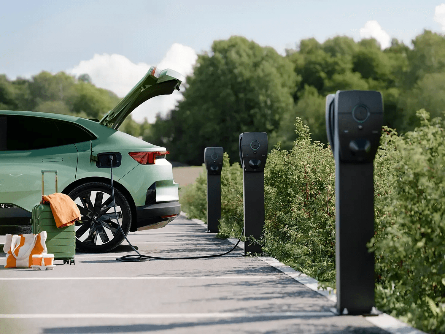 Commercial electric vehicle charging solution for businesses
