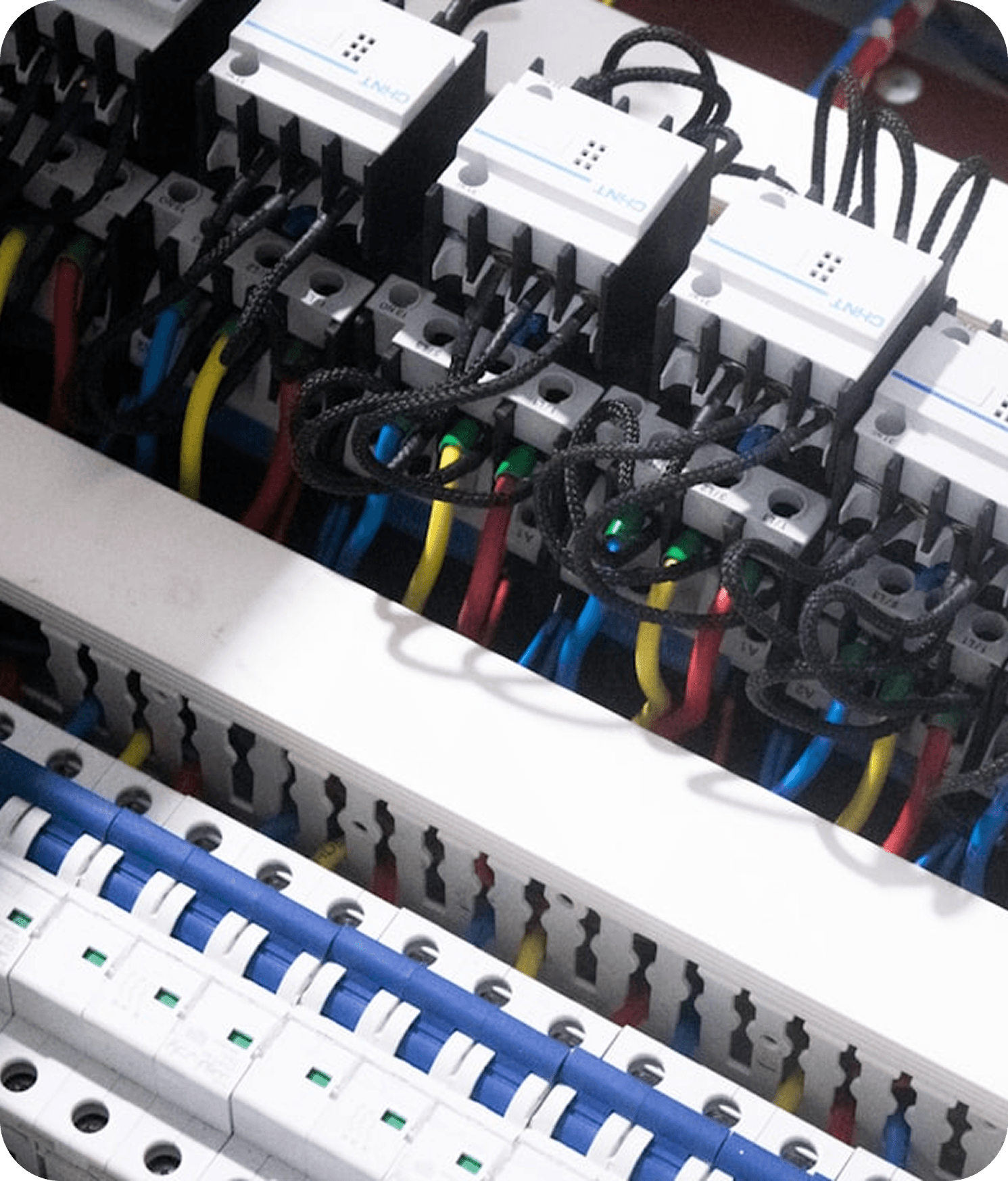 Certified electrical distribution board installation